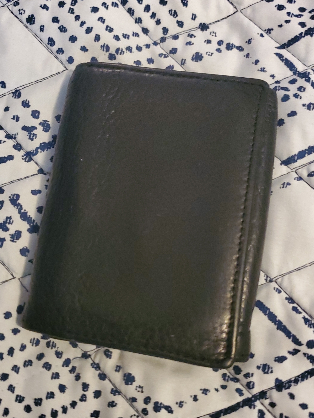 Vintage Black Leather Slim Trifold Wallet